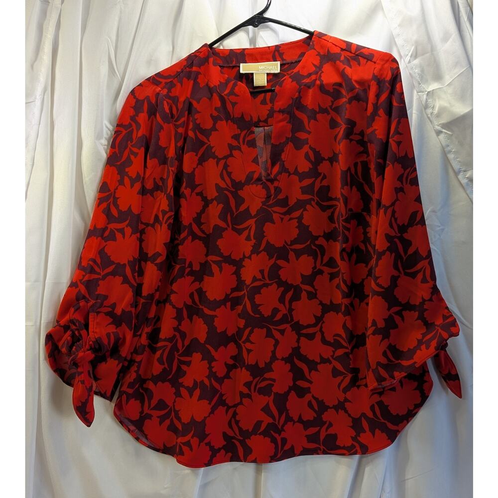 Michael by Michael  Kors Red w/navy Floral Print V-Neck Pull Over Blouse Size S